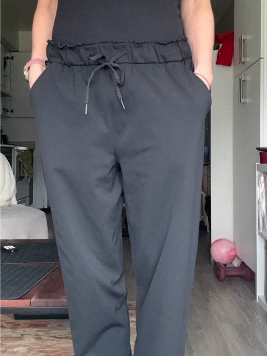 lululemon athletica Pants - Lululemon Paperbag Waist Drawstring Athleisure Pants / Joggers - Size 10